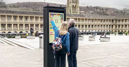 Touchscreen im Freien Regentag wirkt sich auf die Berührungsfunktion aus, wie es zu tun ist